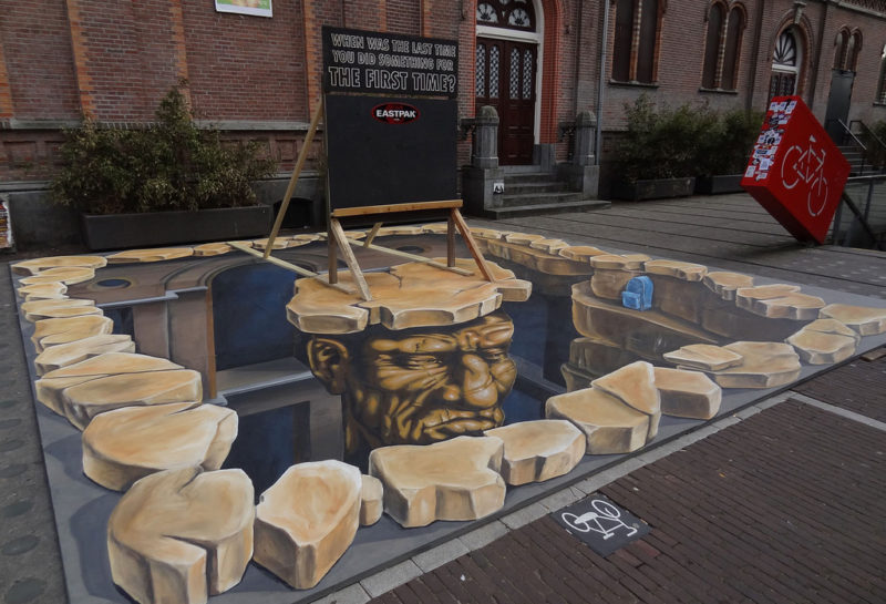 3D street art Eastpak